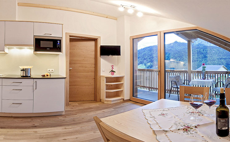 Apartment Cir
